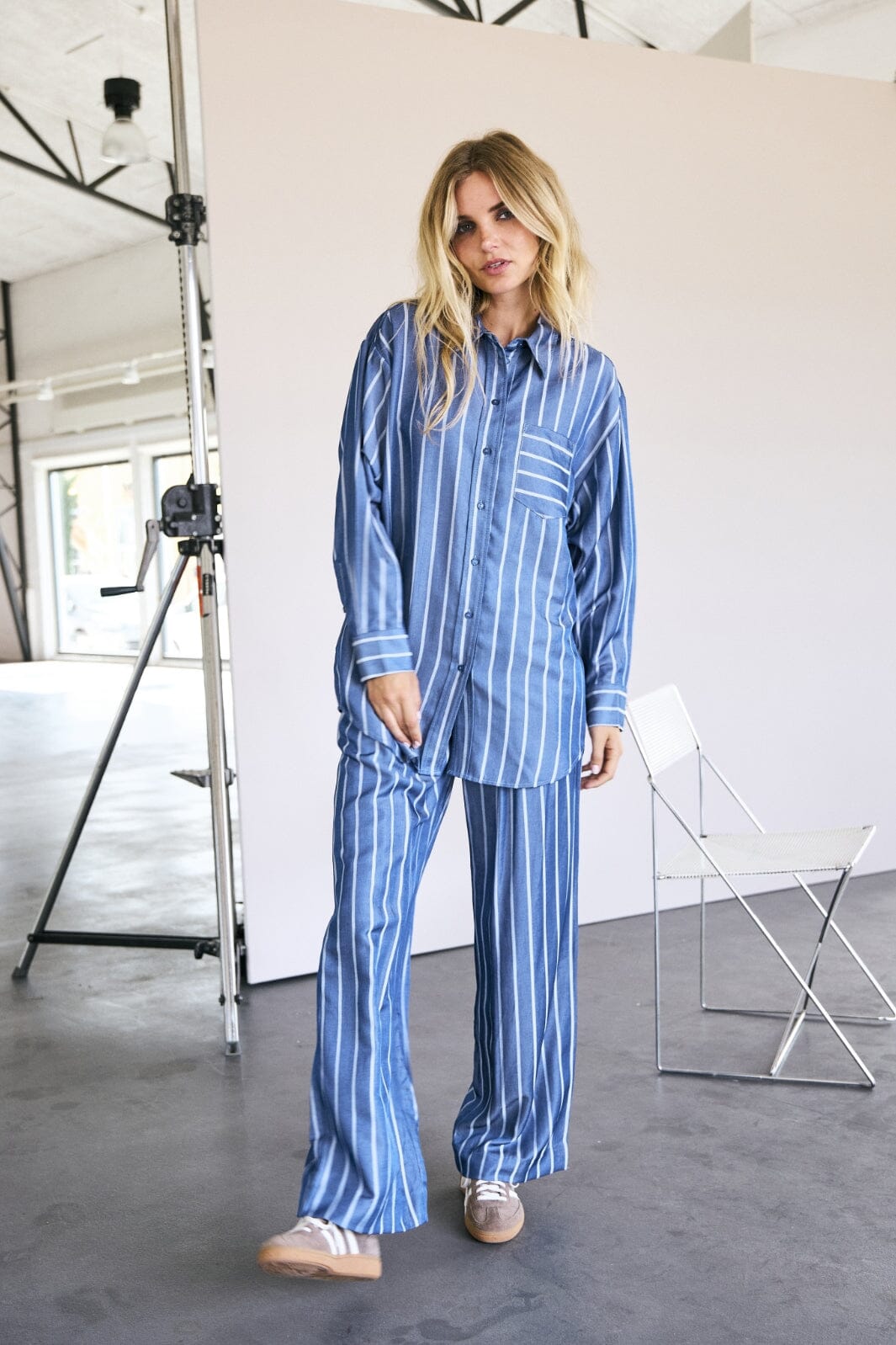 Forudbestilling - Co´couture - Suecc Stripe Oversize Shirt 35696 - 552 Denim Blue