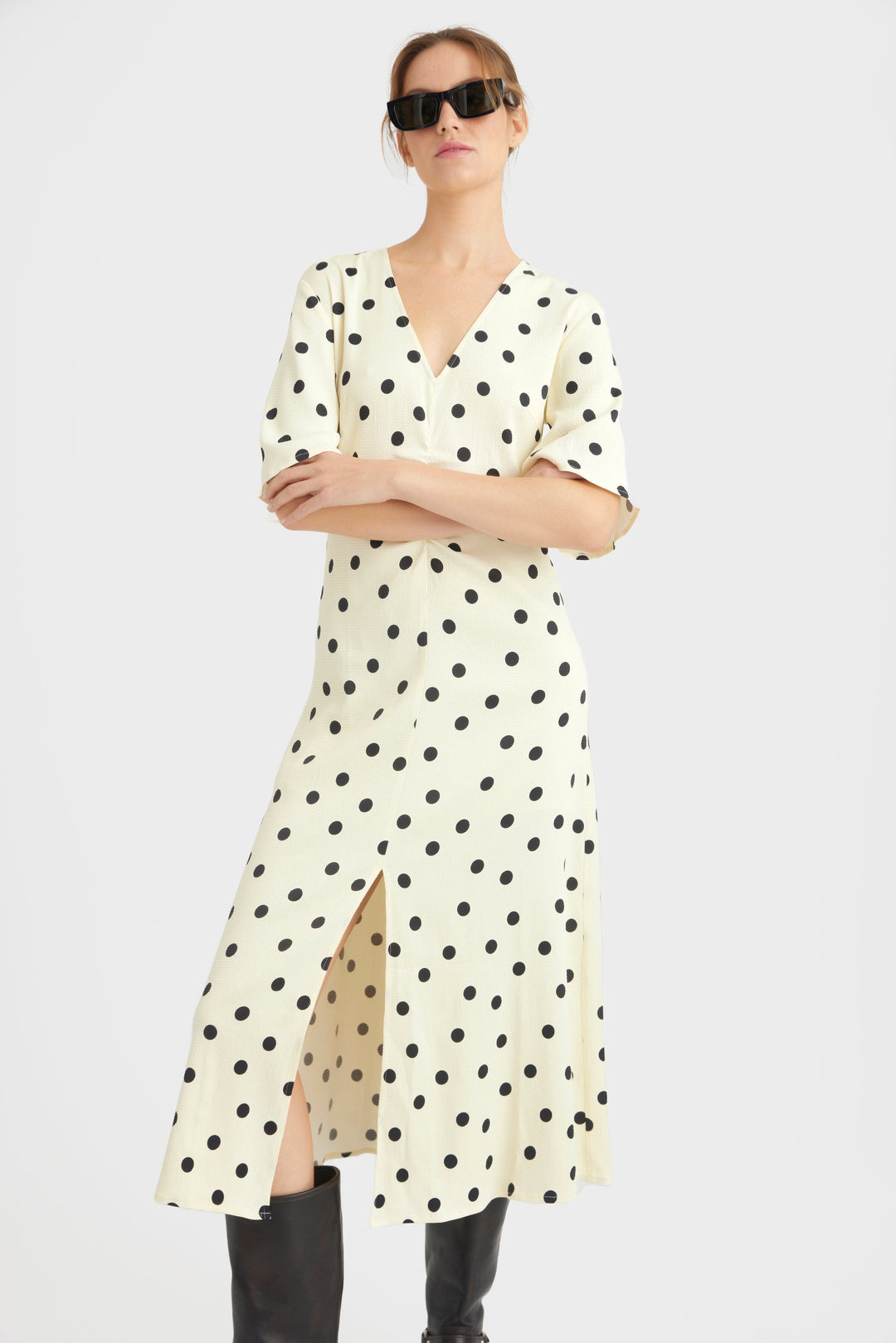 Forudbestilling - Gestuz - DottiaGZ P midi dress - Afterglow with black dot Kjoler 