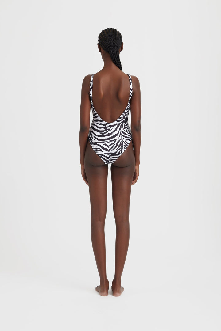 Forudbestilling - Gestuz - FaghiGZ swimsuit - White tiger Badedragter 