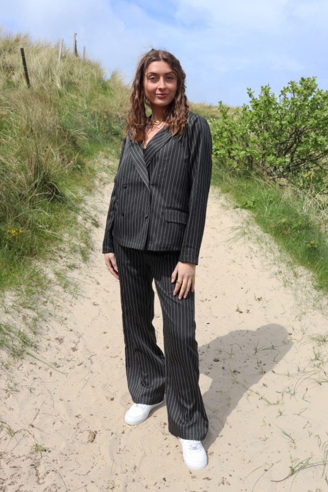 Forudbestilling - Liberte - Dibby-Oversize-Blazer - Black Pinstripe Blazere 