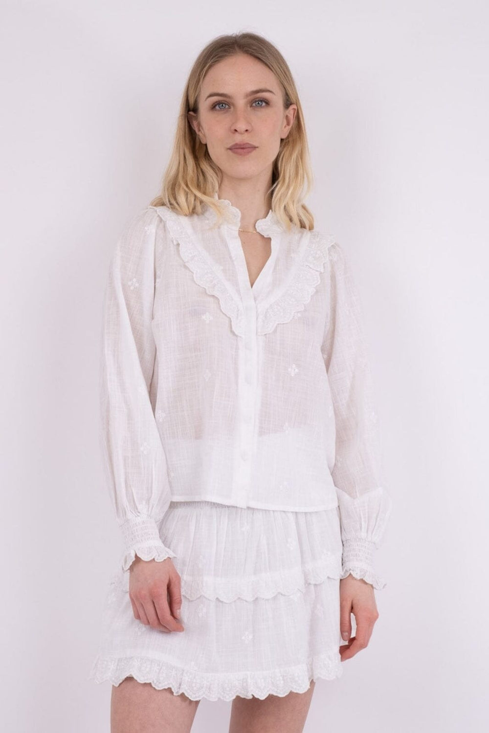 Forudbestilling - Neo Noir - Degas Blouse - White (Juni) Skjorter 