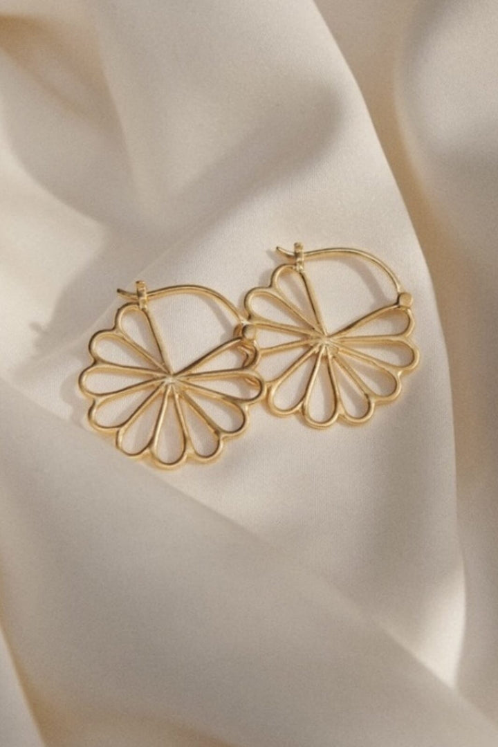 Forudbestilling - Pernille Corydon Jewellery - Small Bellis Øreringe - Gold Plated Øreringe 