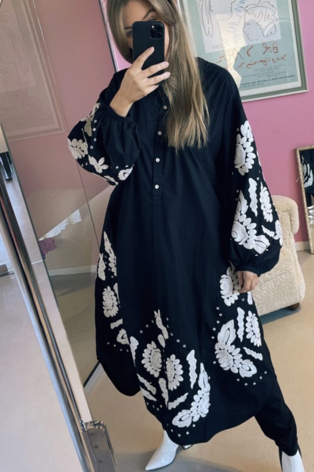 Forudbestilling - Sissel Edelbo - Rikke Organic Cotton Shirt Dress - Black W. White Swan - (April/Maj) Kjoler 