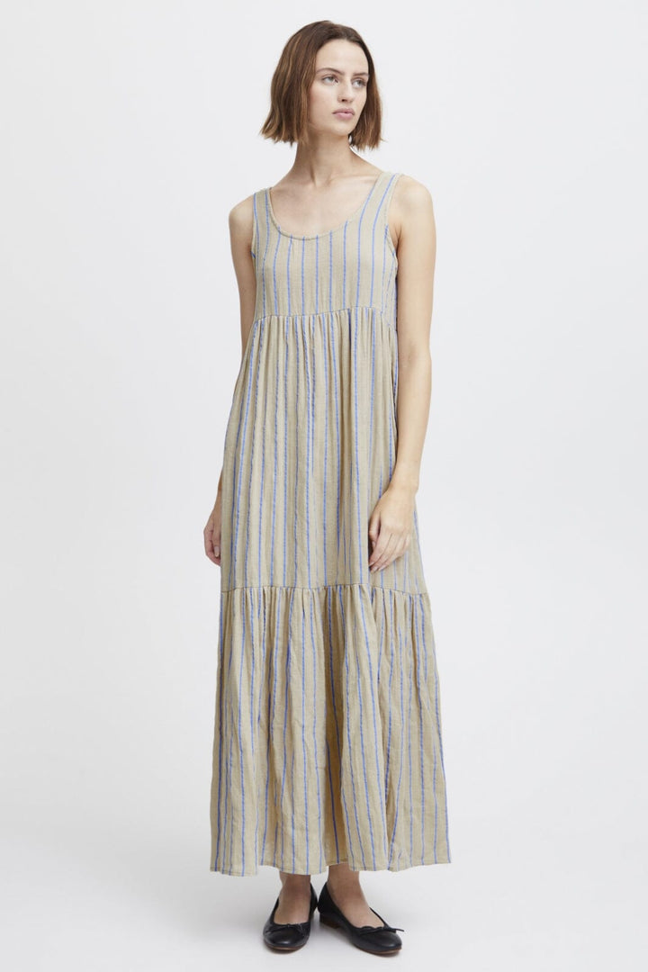 Ichi - Iafoxa Striped Maxi Dr - 203320 Doeskin/Della Blue Stripe Kjoler 