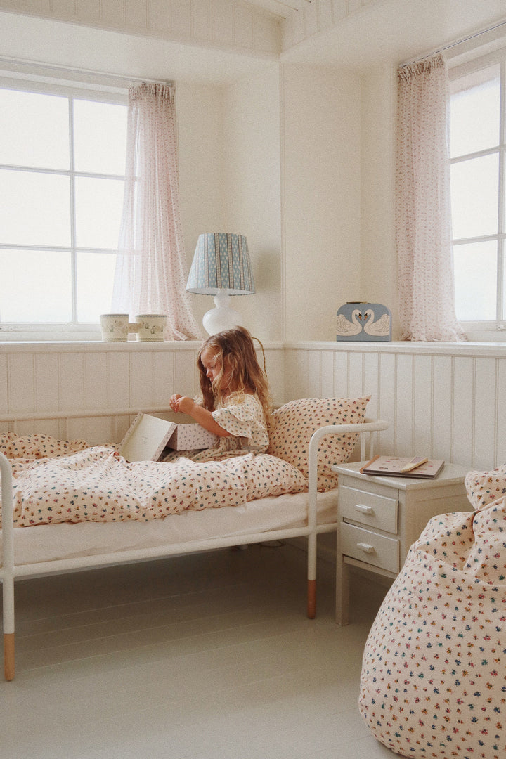 Konges Sløjd - Junior Bedding Gots - Bloomie Blush Sengetøj 