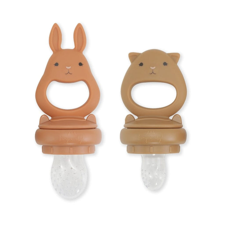 Konges Sløjd - Silicone Fruit Feeding Pacifier - Almond/terracotta Køkkentilbehør 