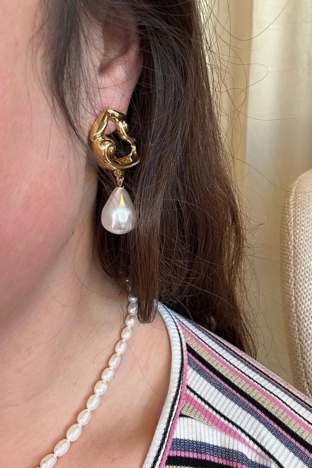 Mellow Moon - Pearl Drop Earring - Forgyldt Øreringe 