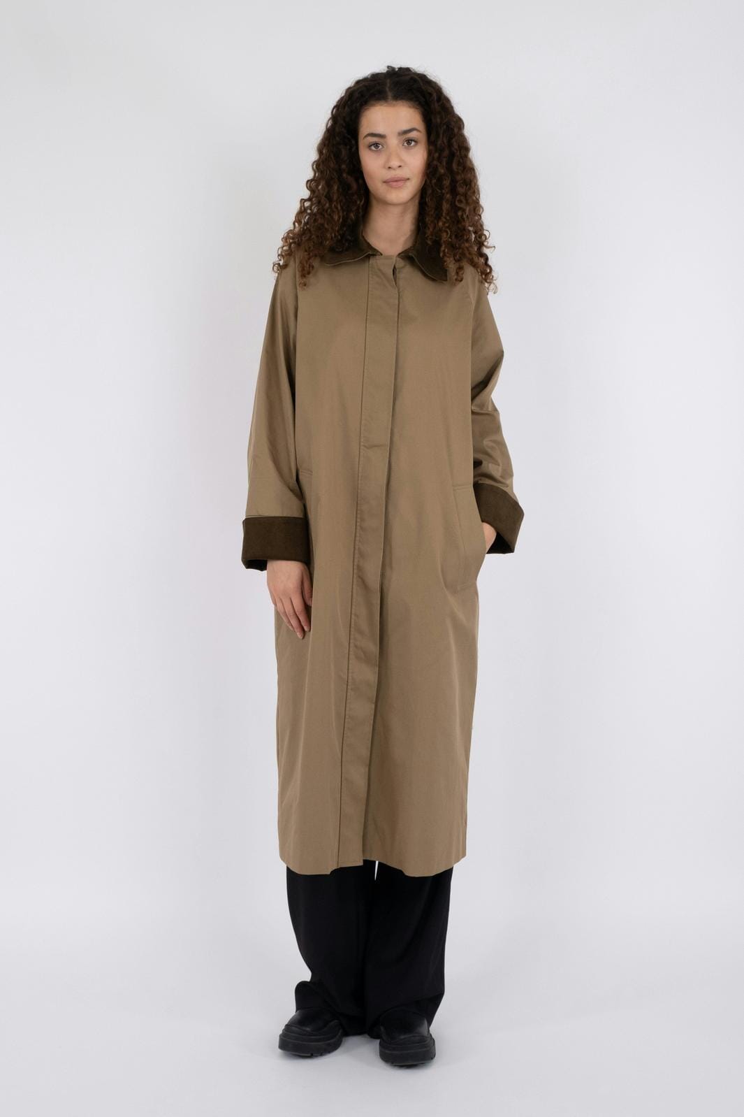 Neo Noir - Anneli Cord Coat - Khaki