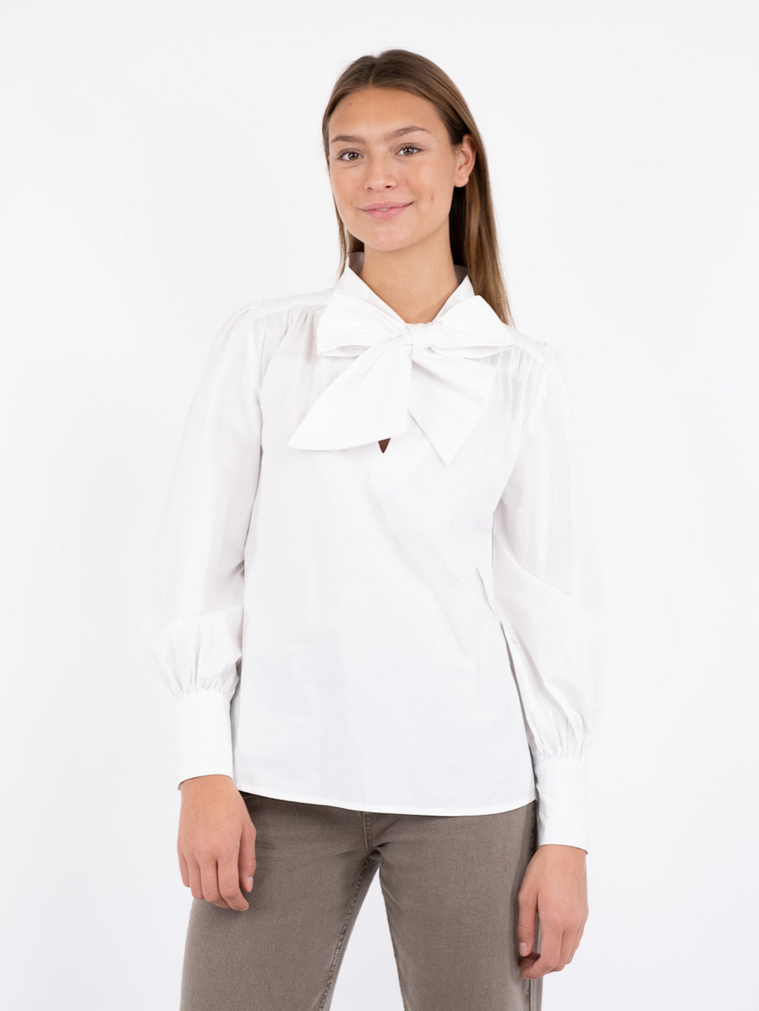 Neo Noir - Jaz Bow C Poplin Blouse - White