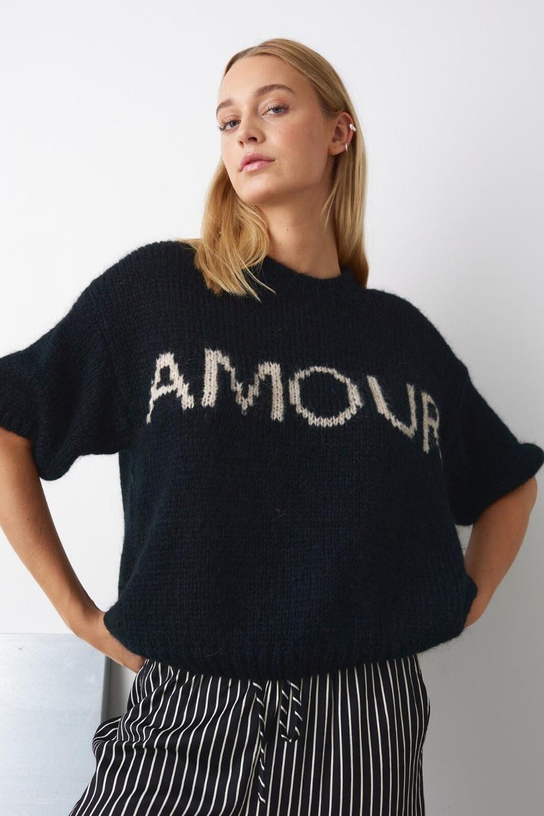 Noella - Amour Knit - 1034 Black Offwhite Combo Strikbluser 