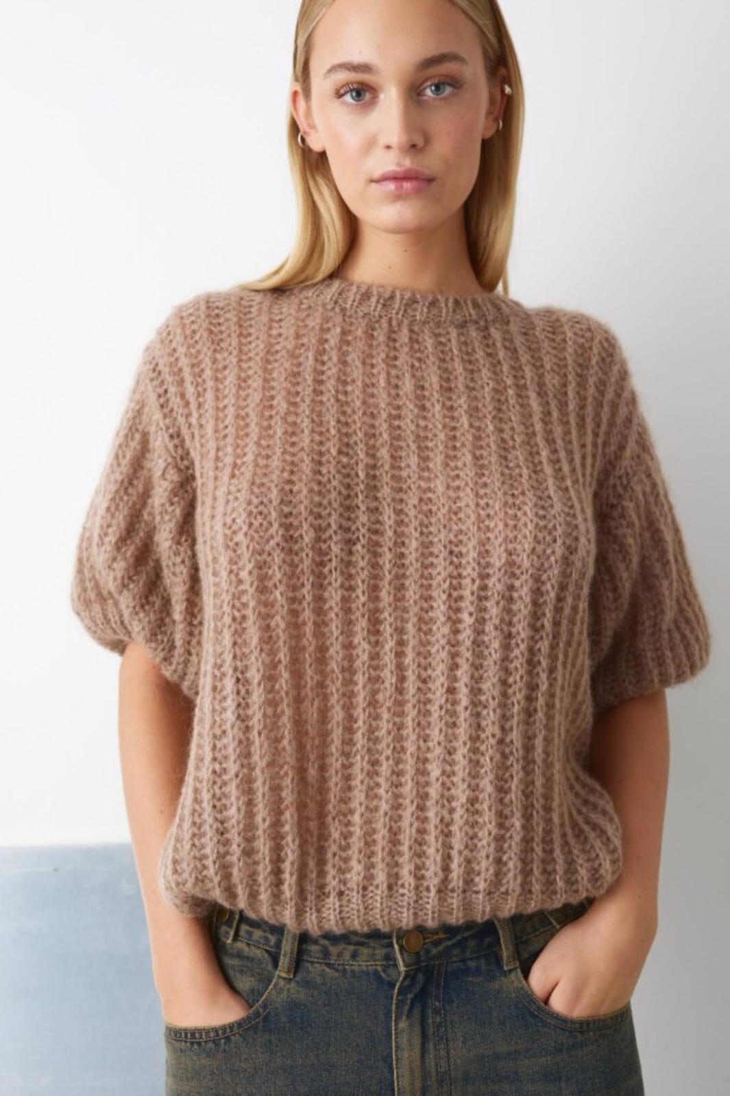 Noella - Mimi Knit - 407 Taupe Strikbluser 