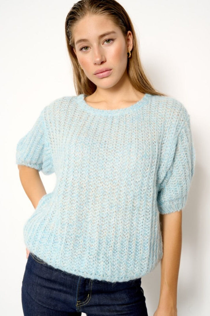 Noella - Roy Short S/L Jumper - Light Blue Mix Strikbluser 