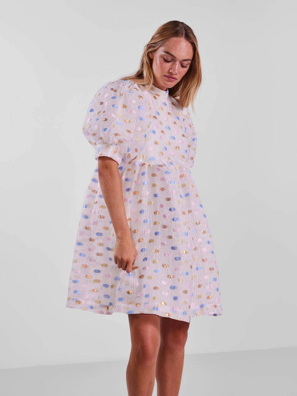 Pieces - Pcjulia Ss Dress - Bright White MULTI DOTS Kjoler 