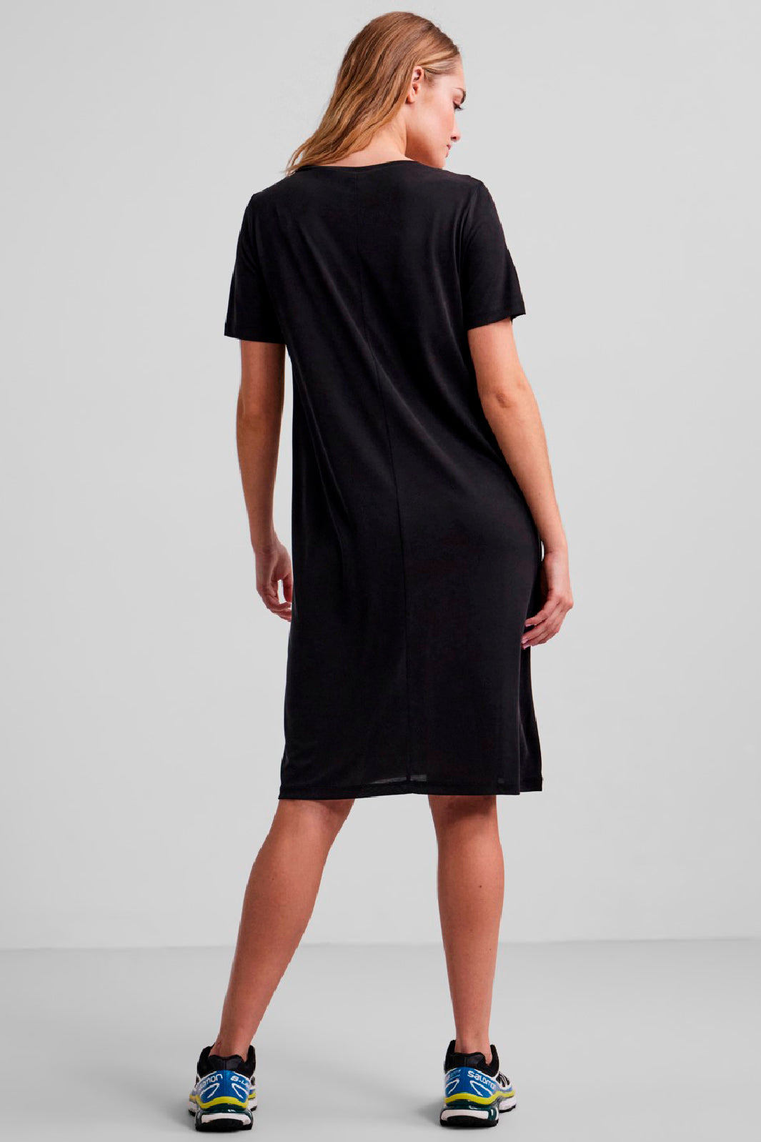 Pieces - PcKamala Ss Tee V-Neck Dress - Black Kjoler 