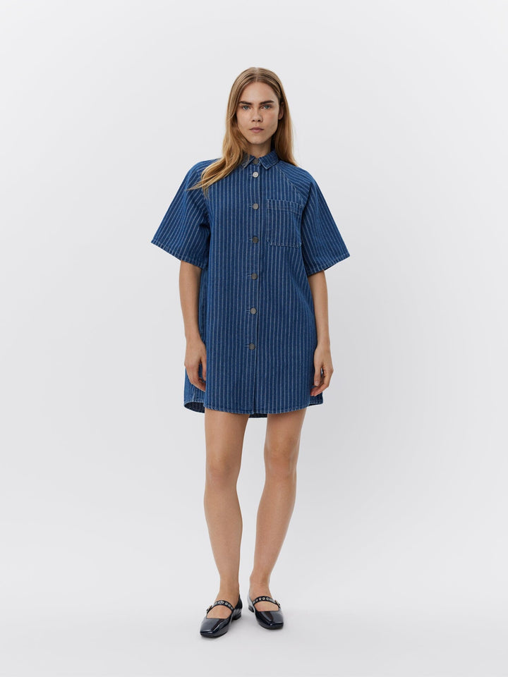 Sofie Schnoor - Long Shirt - 5002 Denim Blue Kjoler 