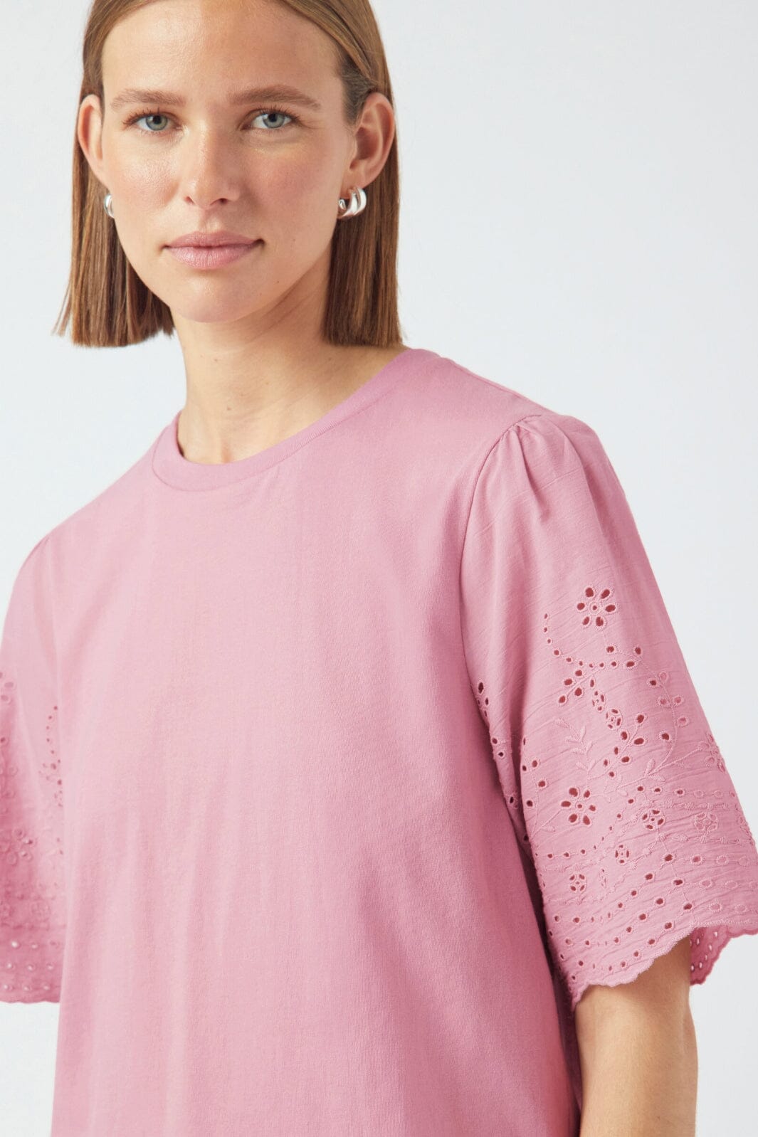 Y.A.S - Yaslex Ss Top W. Emb Sleeves - 4659200 Lilas